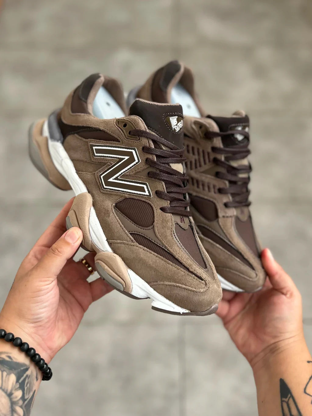 New Balance 9060 - Marrom