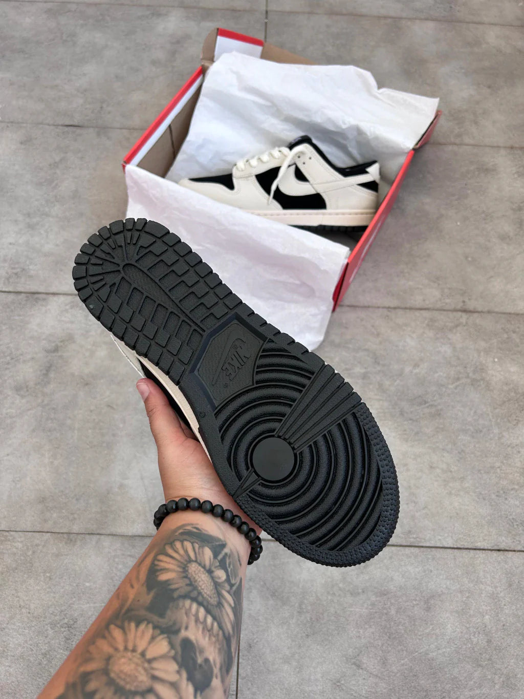 Nike Dunk Low - Reverse Panda