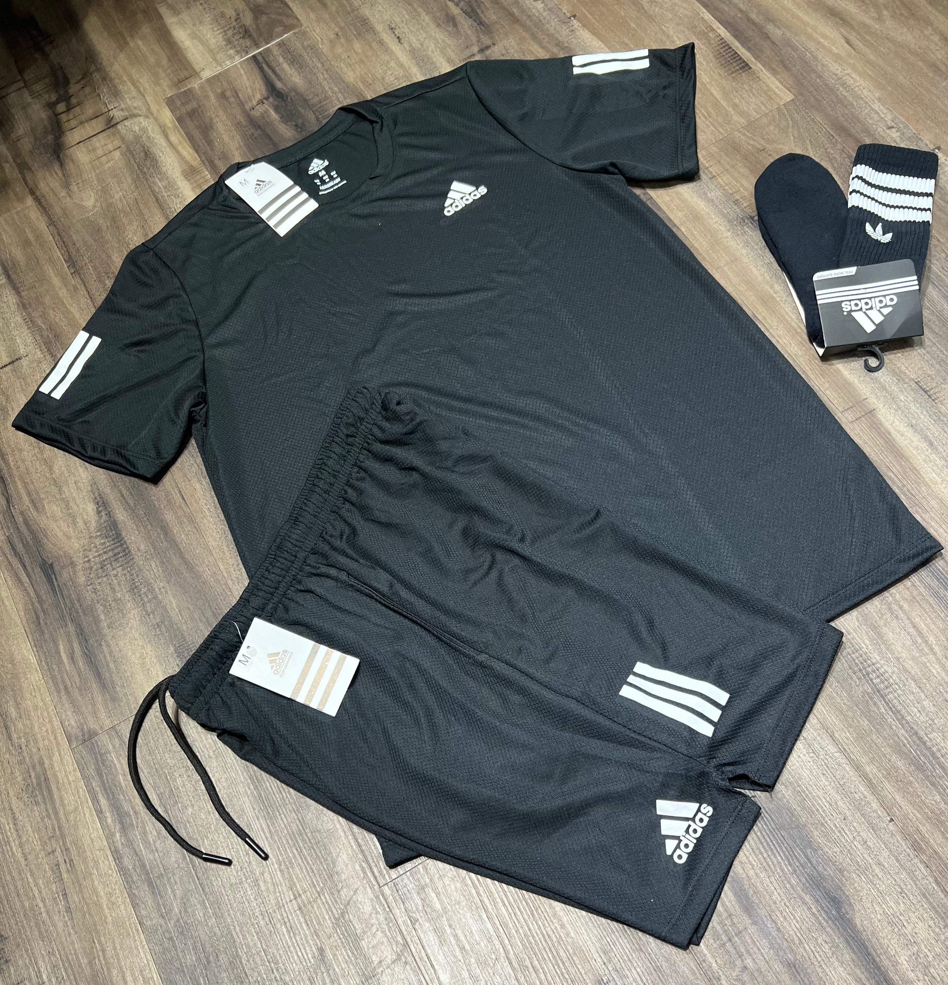 Kit Esportivo Masculino Adidas – Camiseta, Shorts e Meia Dry Fit Running