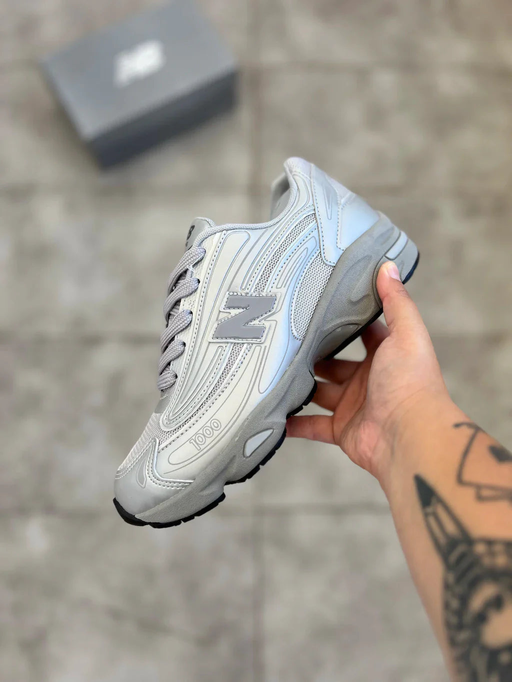New Balance 1000 - Prata Refletivo