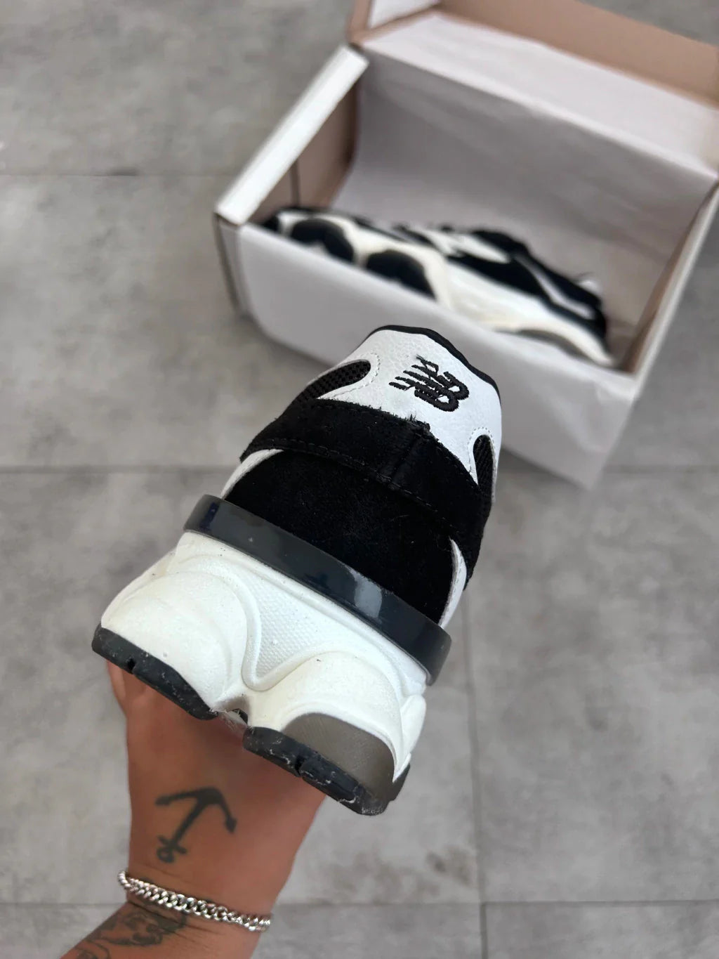 New Balance 9060 - Preto