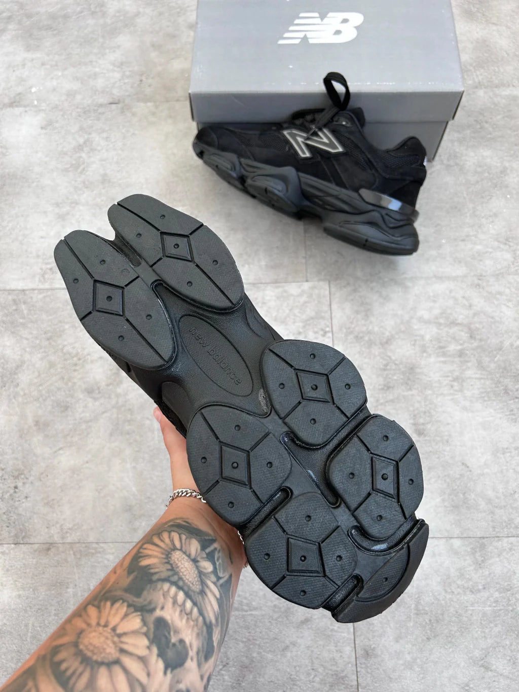 New Balance 9060 - All Black