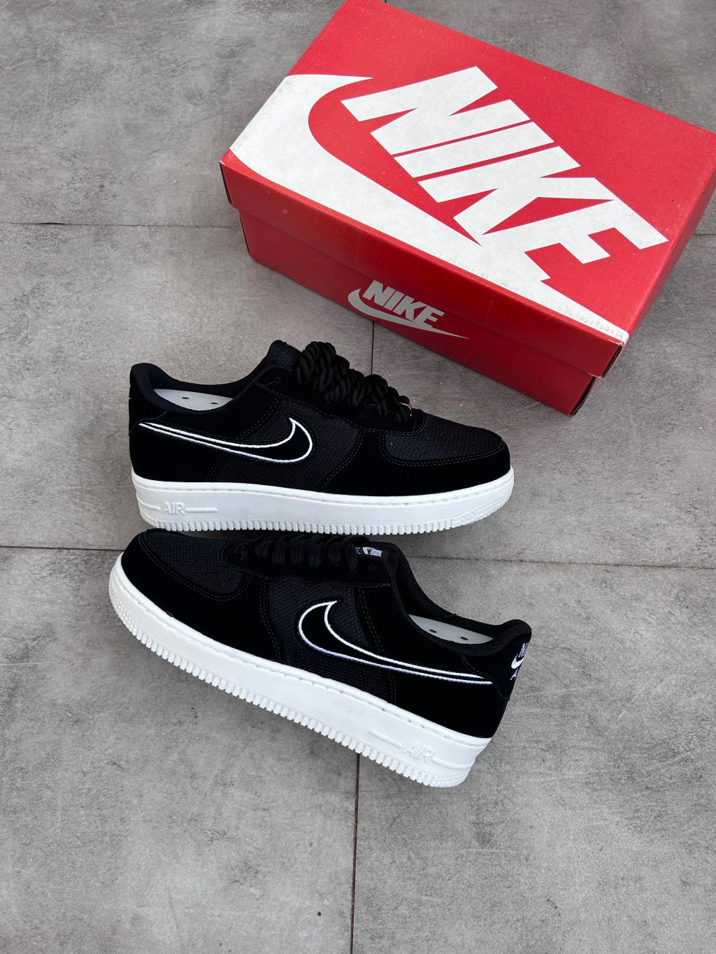Nike Air Force 1 - Black Tecido