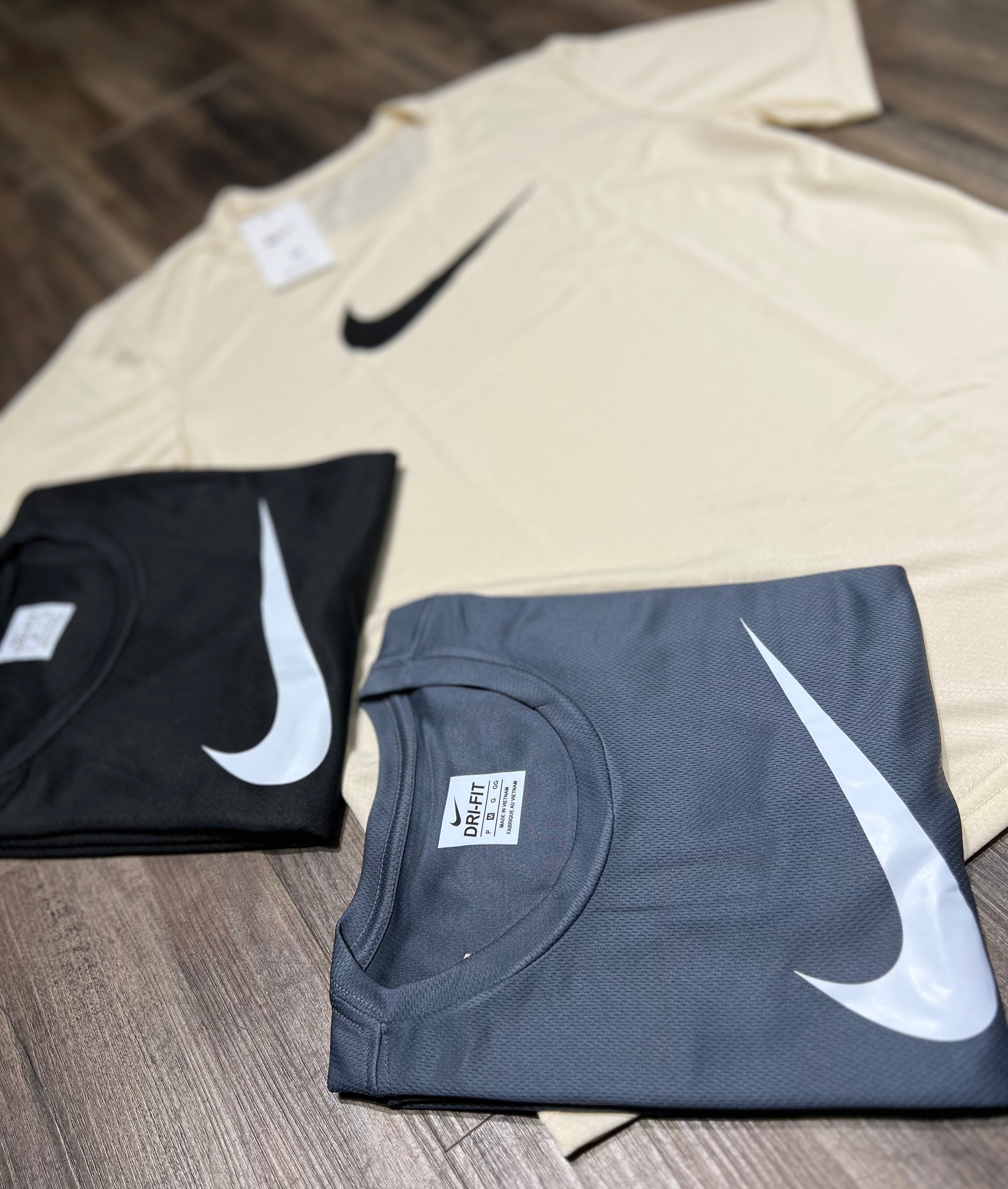 Kit com 3 camisetas nike dri-fit