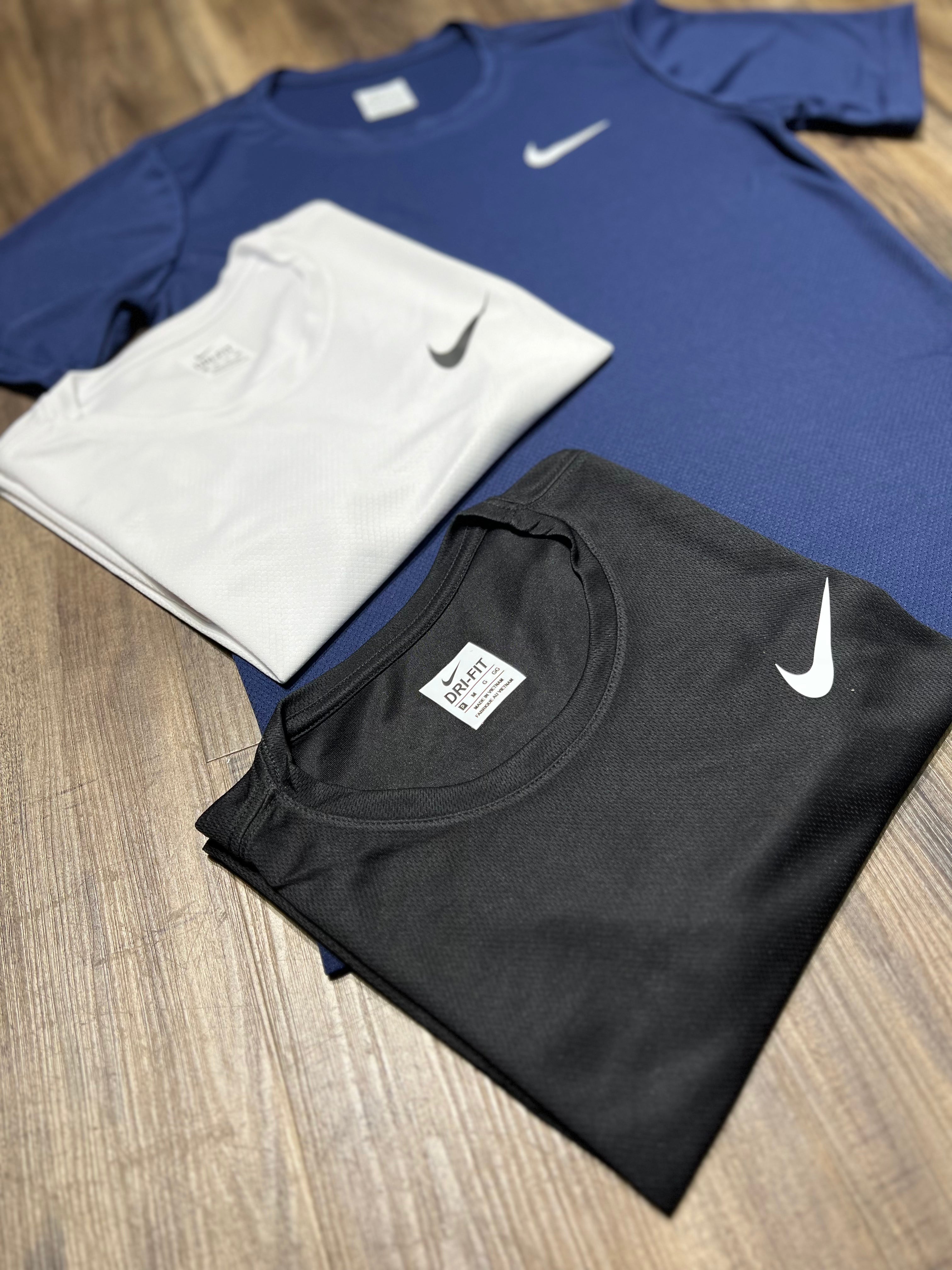 Kit com 3 camisetas nike dri-fit