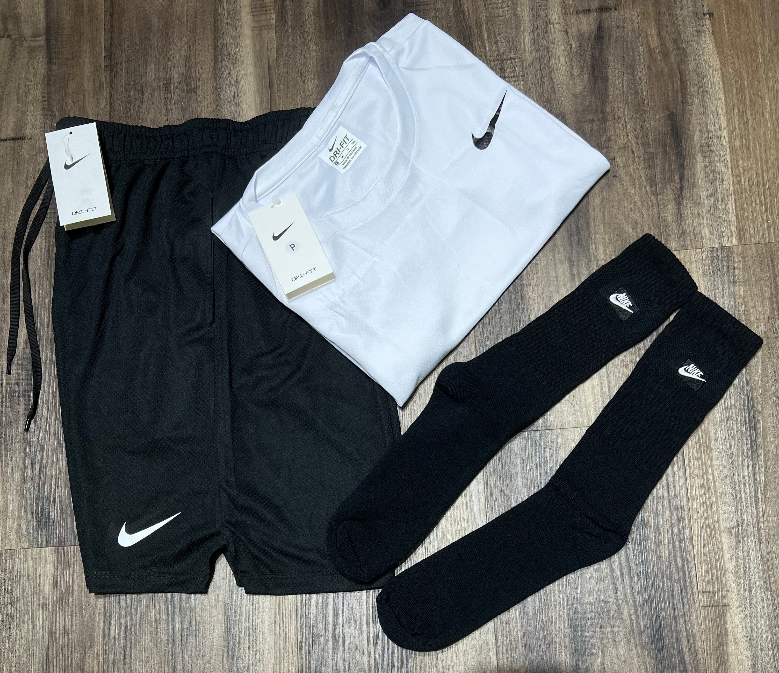 Kit Esportivo Masculino Nike – Camiseta, Shorts e Meia Dry Fit Treino Academia