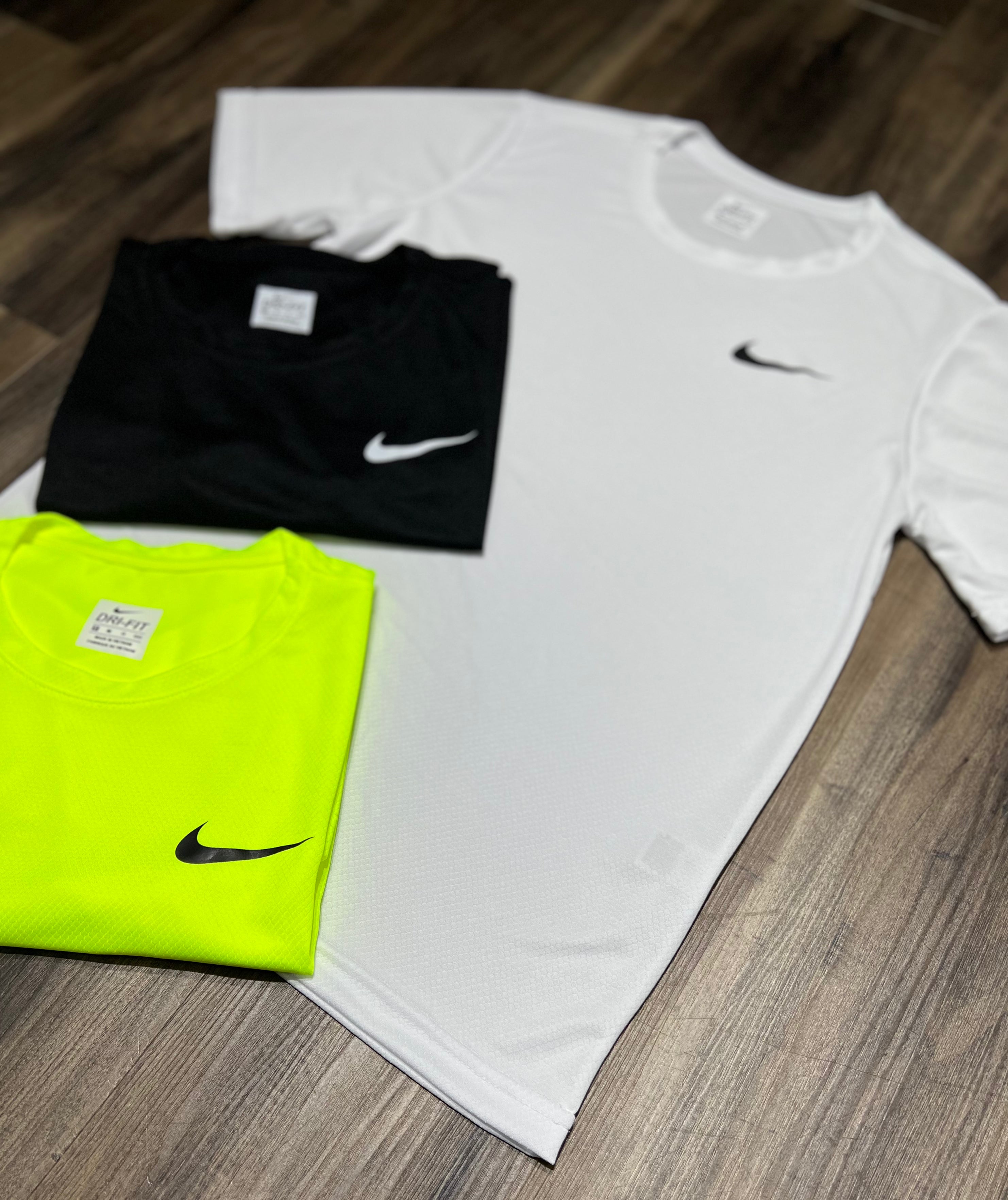 Kit com 3 camisetas nike dri-fit