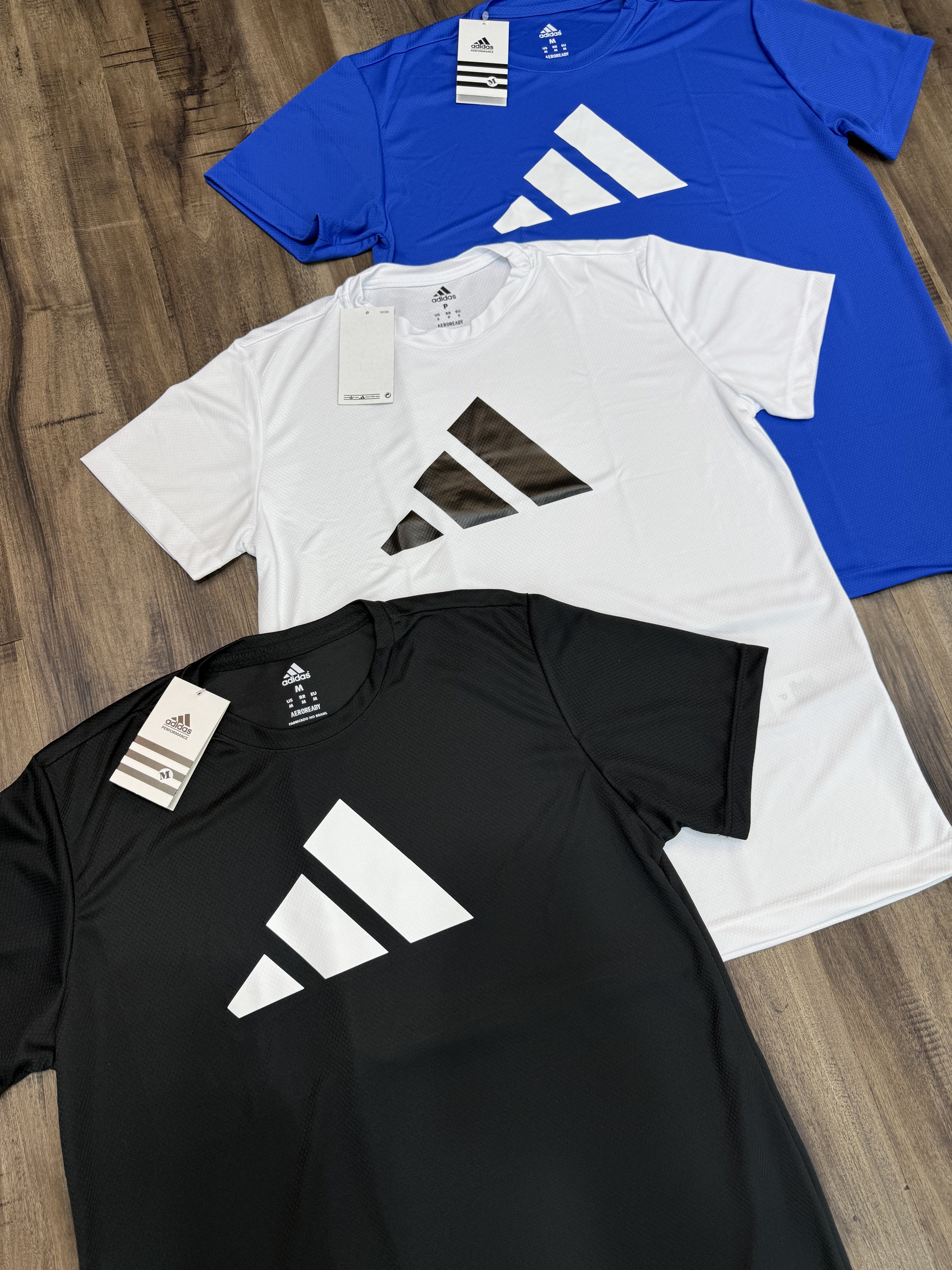 Kit com 3 camisetas adidas dri-fit