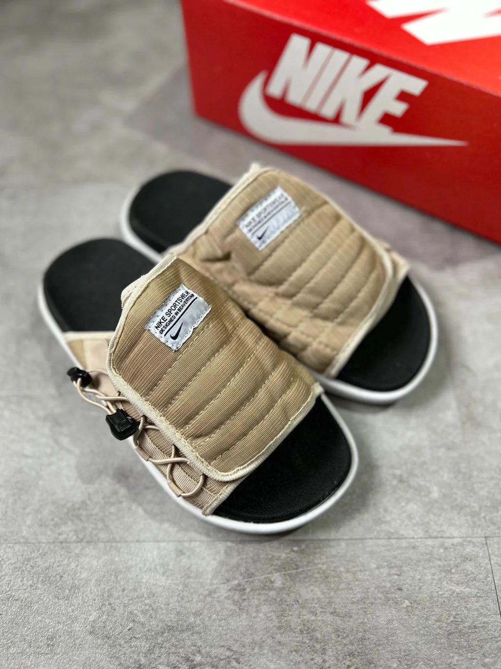 Chinelo Nike Asuna - Bege