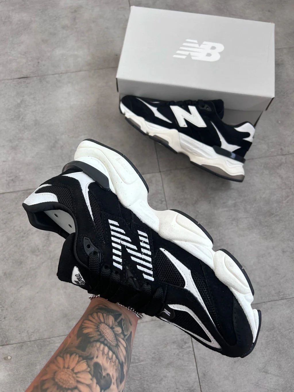 New Balance 9060 - Preto