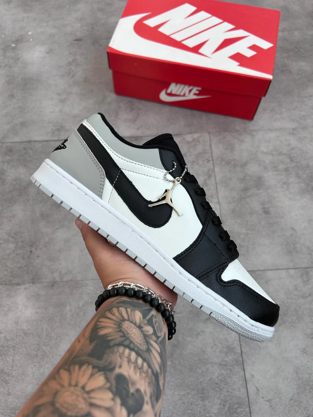 Air Jordan 1 Low - Shadow Toe