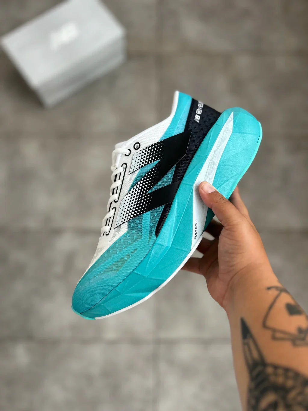 New Balance Fuelcell Rebel V4 - Azul