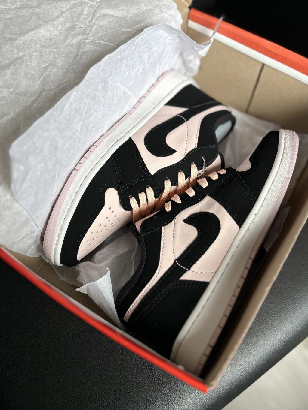 Air Jordan 1 Low - Guava Ice