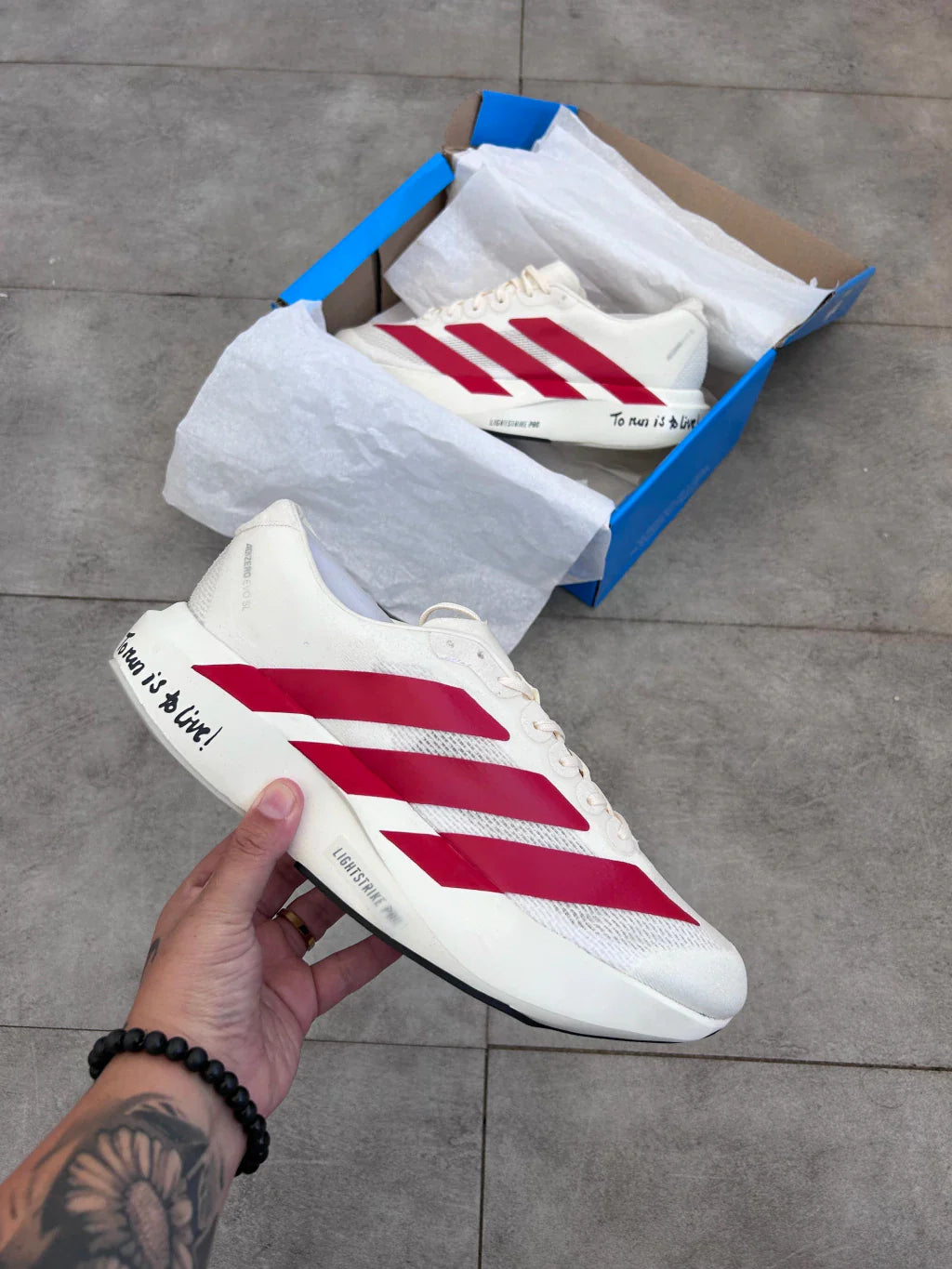 ADIDAS ADIZERO - Branco e Vermelho